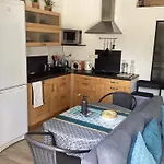 Loft Bleu, Proche Bandol Holiday home
